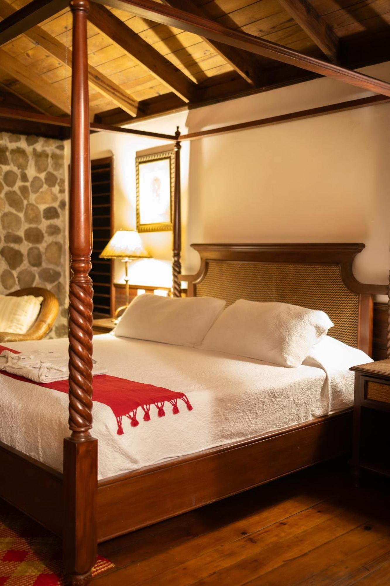 The Lodge & Spa At Pico Bonito El Pino Extérieur photo