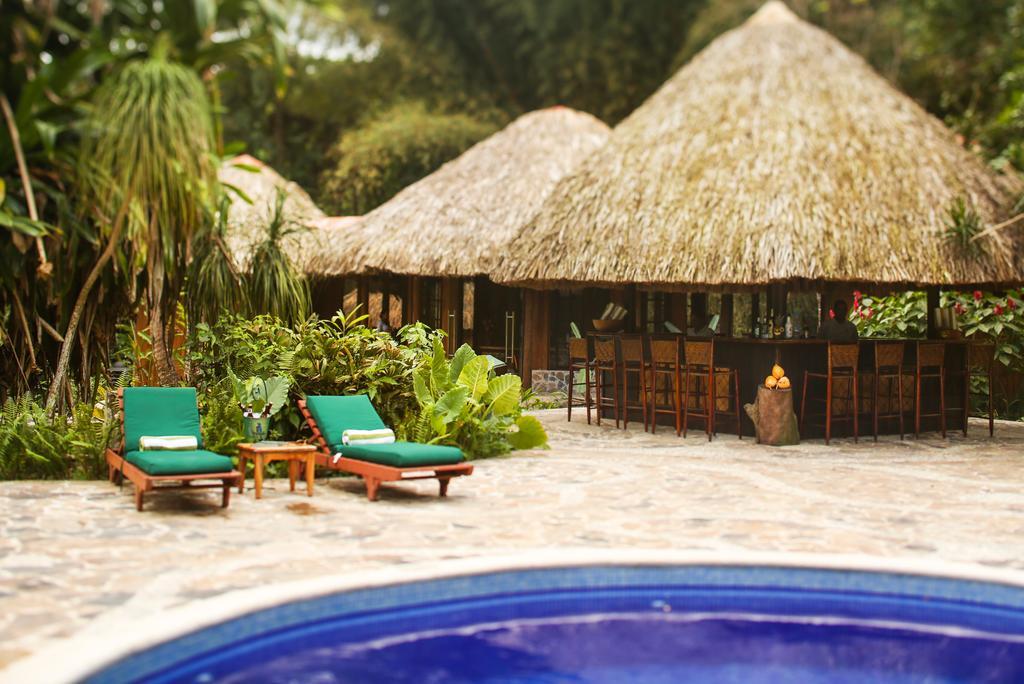 The Lodge & Spa At Pico Bonito El Pino Extérieur photo
