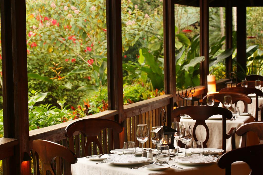 The Lodge & Spa At Pico Bonito El Pino Extérieur photo
