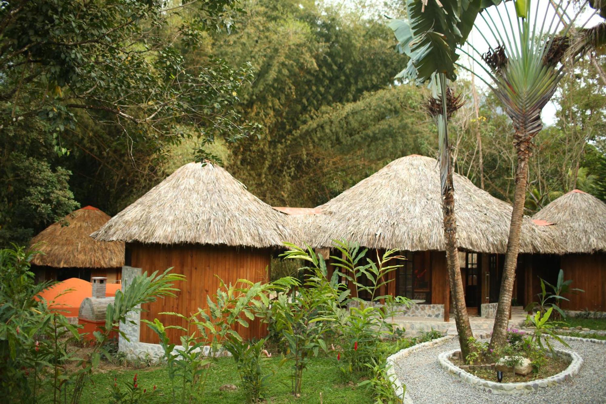 The Lodge & Spa At Pico Bonito El Pino Extérieur photo